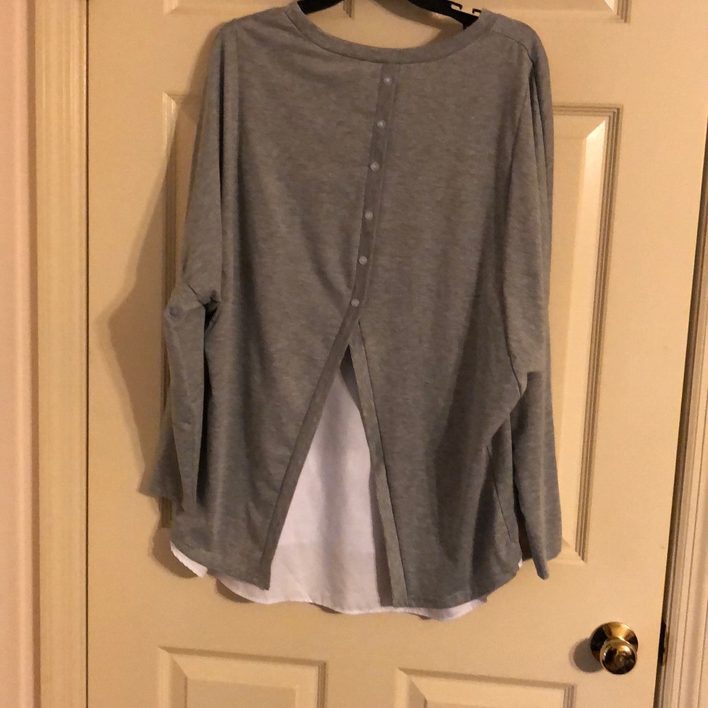Grey top